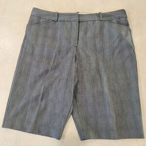 Worthington Petite Stretch Size 12 Slack Shorts